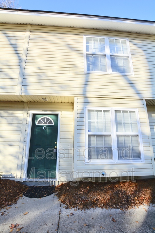 Charleston Townhome: 1423 Ashley River Road