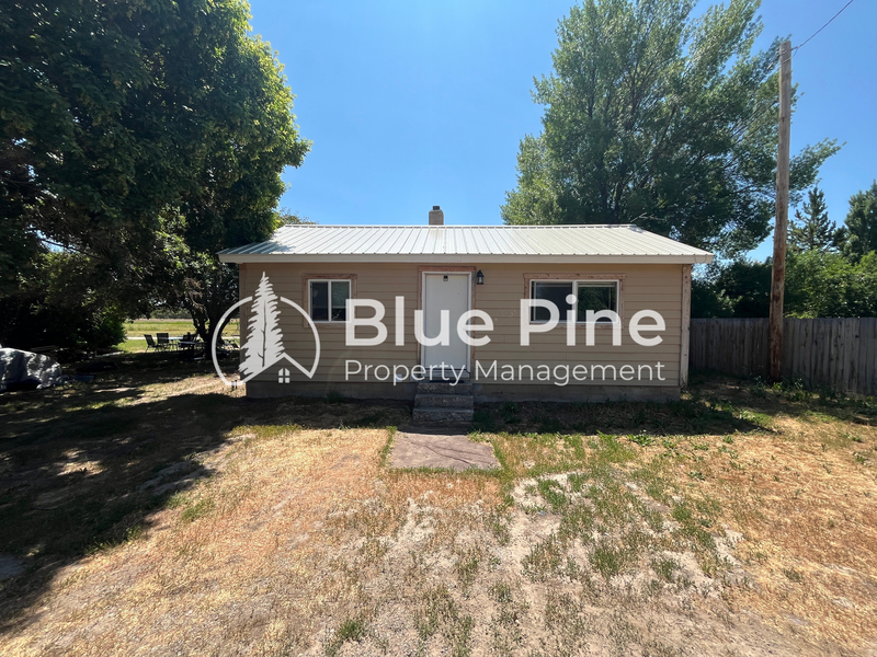 Idaho Falls House: 11788 East 129 North