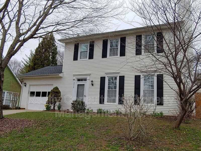 Greensboro House: 3310 Mill Spring Court
