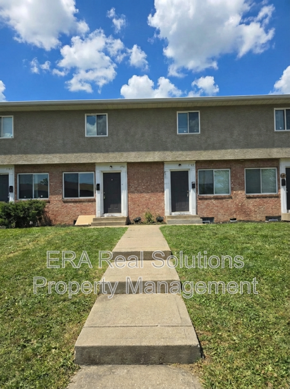 Columbus Townhome: 1709 Carstare Dr