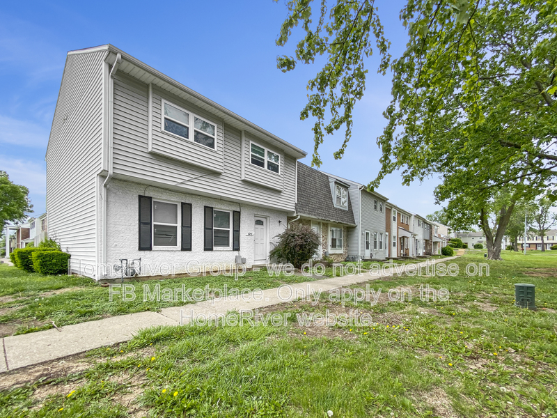 Grandview House: 6238 E 129th St