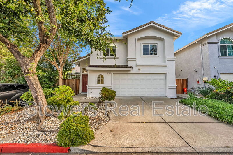 Walnut Creek House: 116 Foxglove Ln