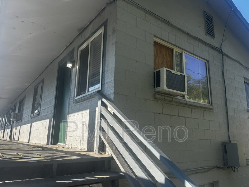 Reno Condo: 2075 Patton Dr