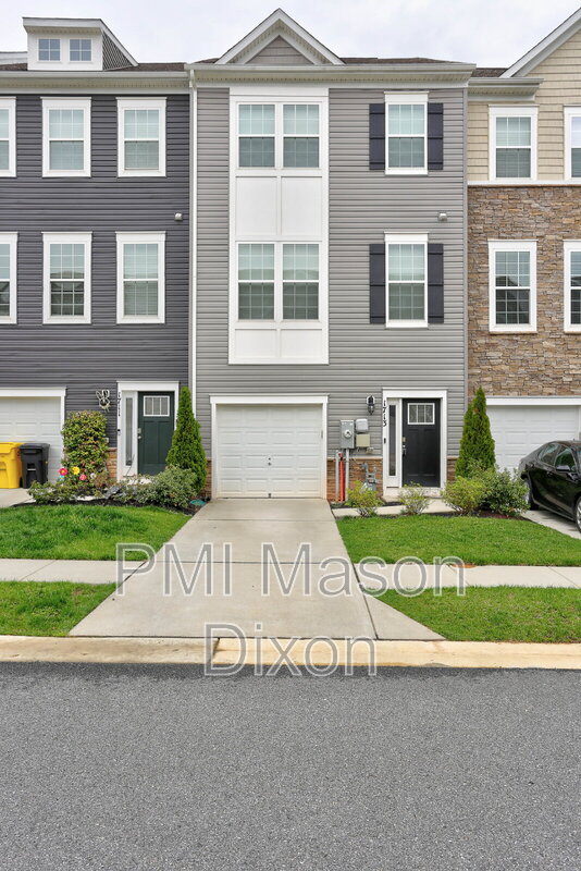 Odenton Townhome: 1713 Red Fox Trail