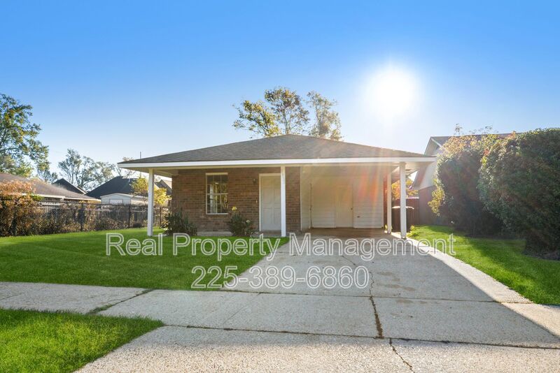 Baton Rouge House: 8933 Baronne Dr.