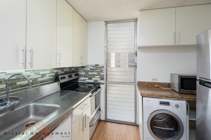 Honolulu Condo: 419A Atkinson Drive - 905