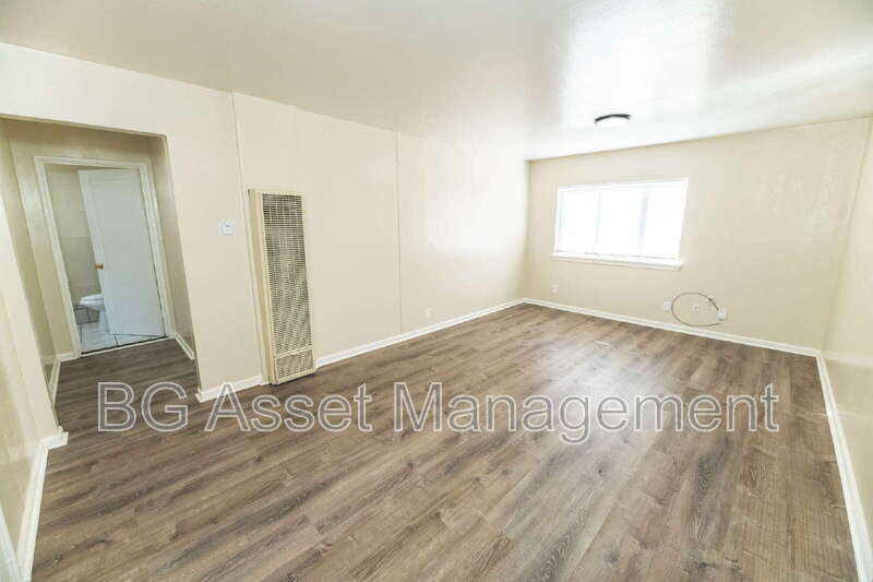 Richmond Condo: 156 Marina Way