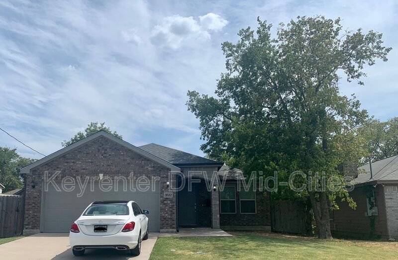 Dallas House: 3532 Toronto Street