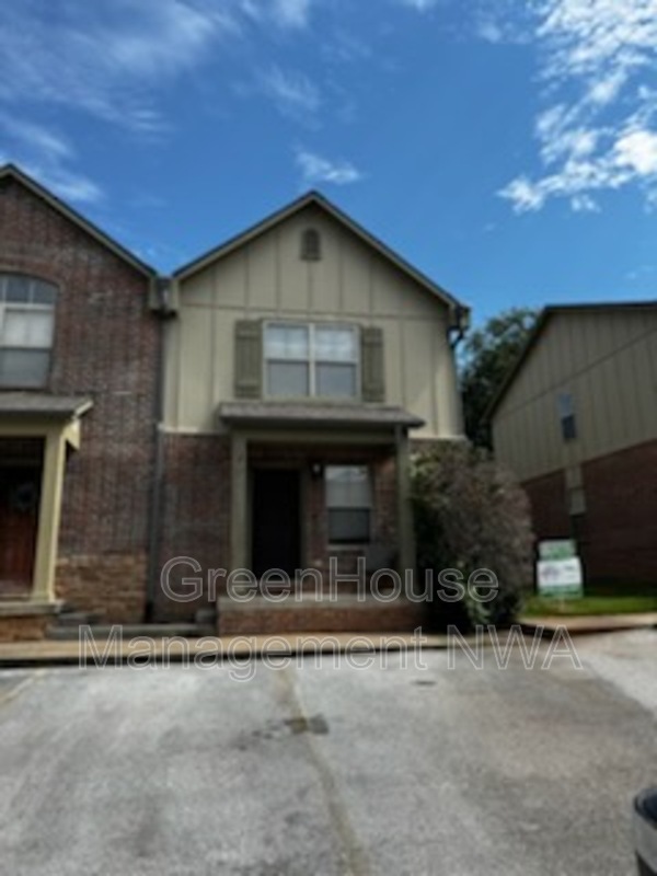 Springdale Condo: 2210 Karrington Rdg