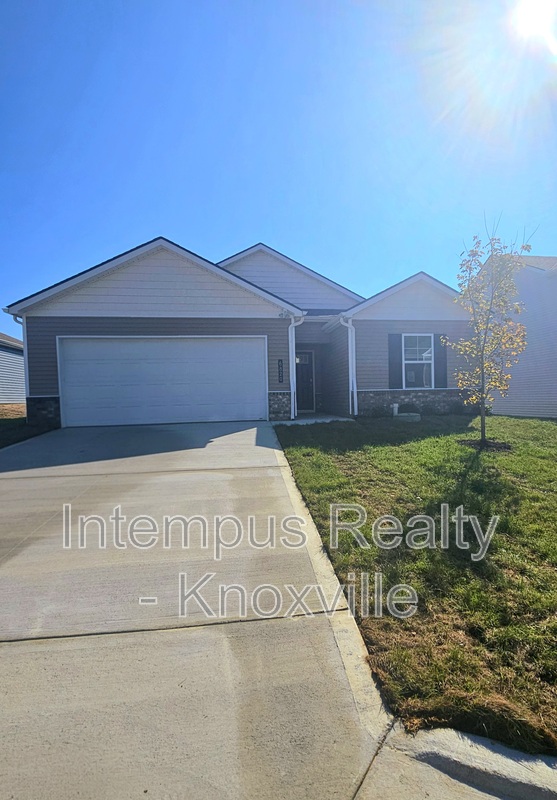 Knoxville House: 6820 Prospect Hill Way