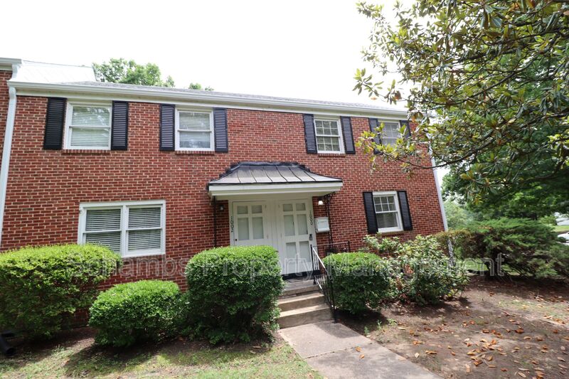 Raleigh House: 1000 Nichols Dr