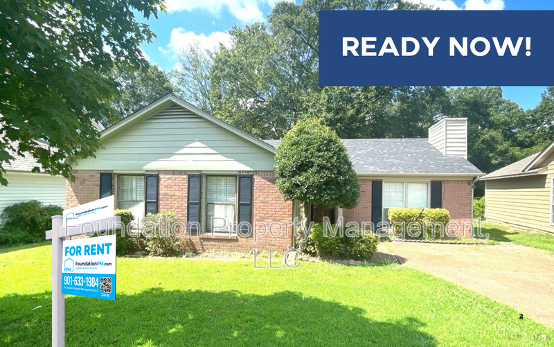 Memphis House: 2663 Bay Pointe Circle West