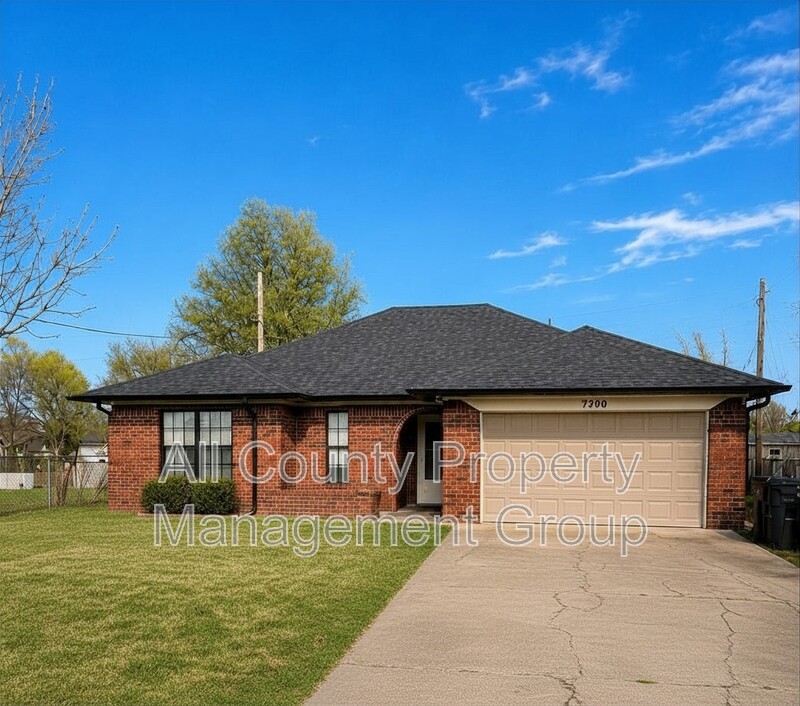 Fort Worth House: 7300 Bob Hanger Street