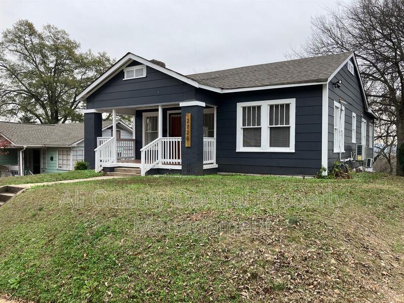 Birmingham House: 2725 23rd St West