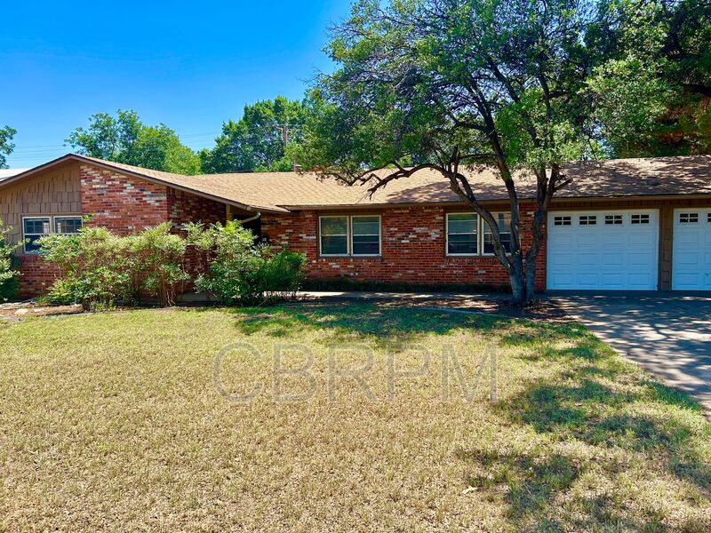 Lubbock House: 3021 67th Street