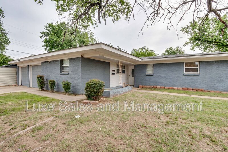 Oklahoma CIty House: 2641 SW 57th Street