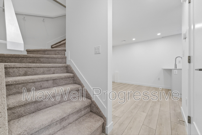 Edmonton Apartment: 13516 115 Avenue