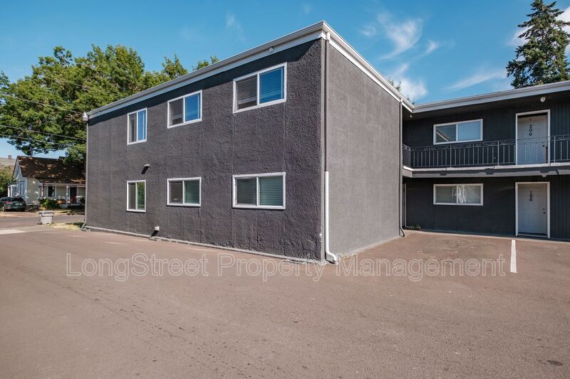 Albany Condo: 208 5th Ave SE