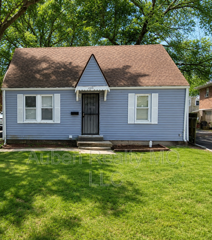 Independence House: 1008 S. Park Ave.