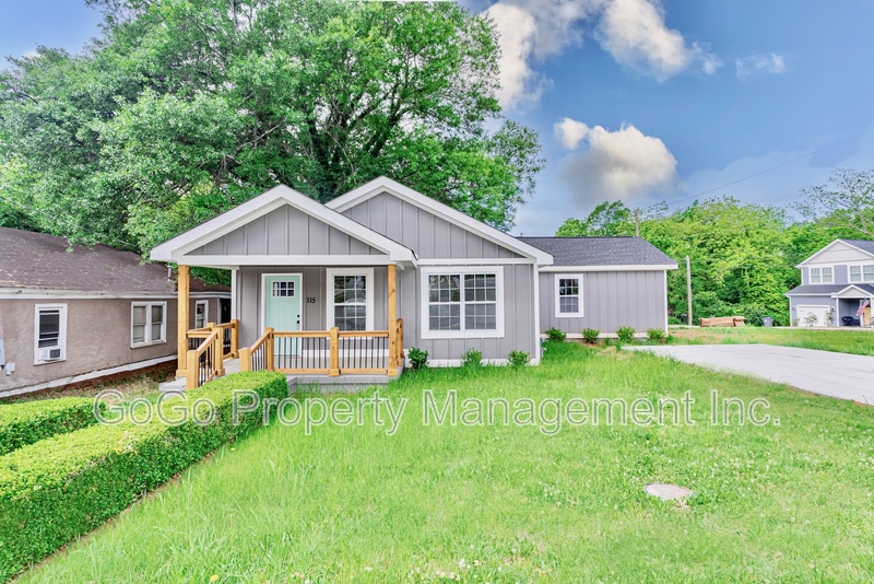 Greenville House: 115 Sterling Street