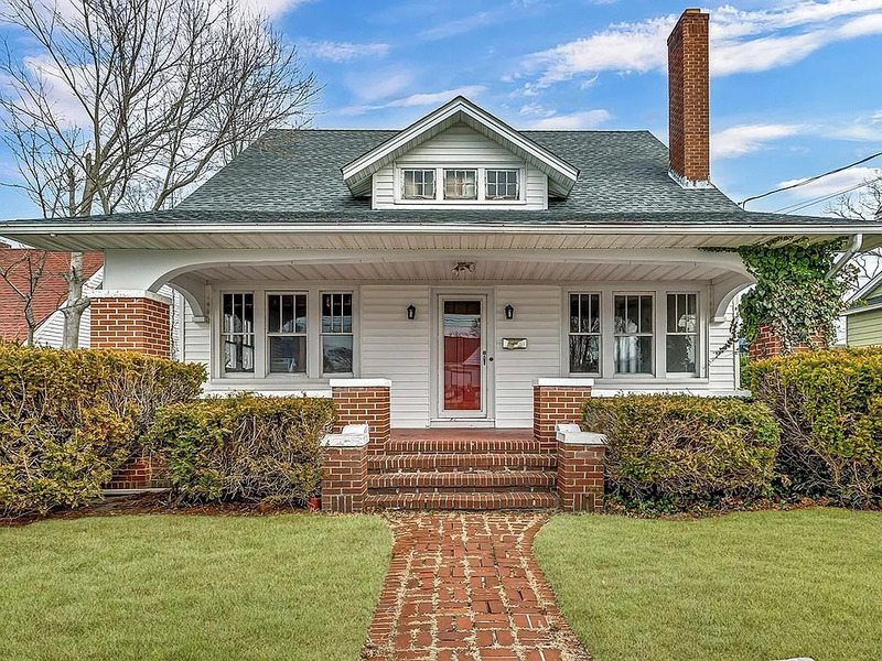 Riverhead House: 310 Fishel Ave