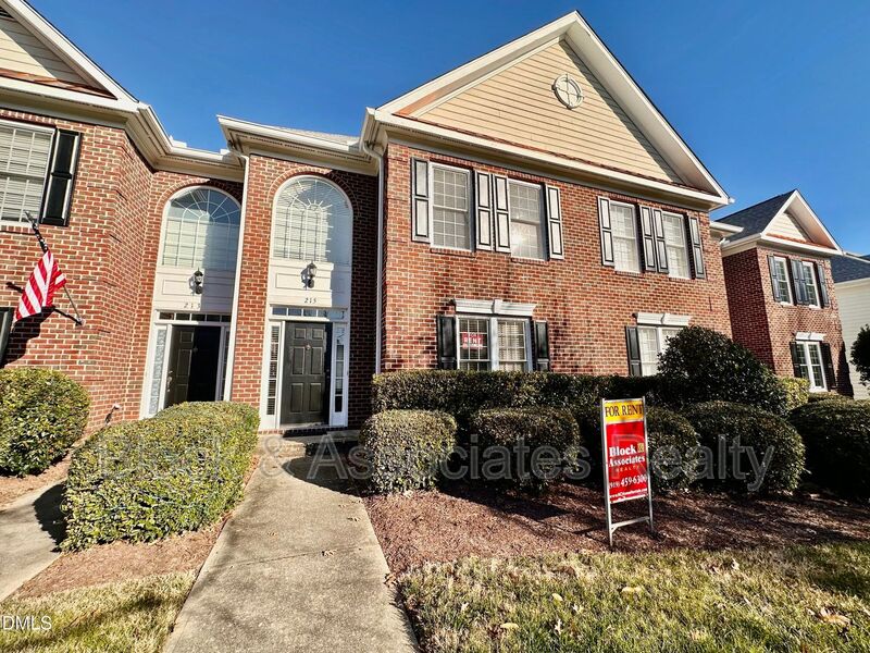 Cary House: 215 Anniston Court