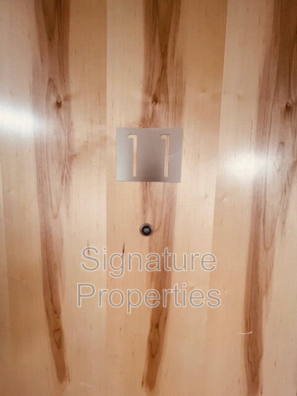 Petersburg Condo: 712 High St