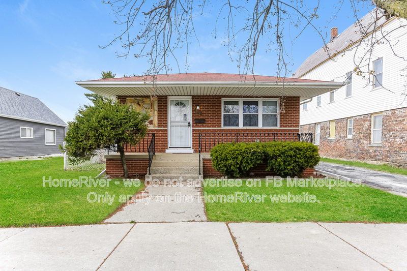 Calumet City House: 340 155th Pl
