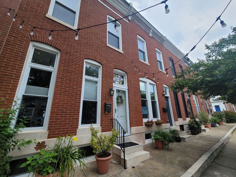 Baltimore Townhome: 9 N Luzerne Ave