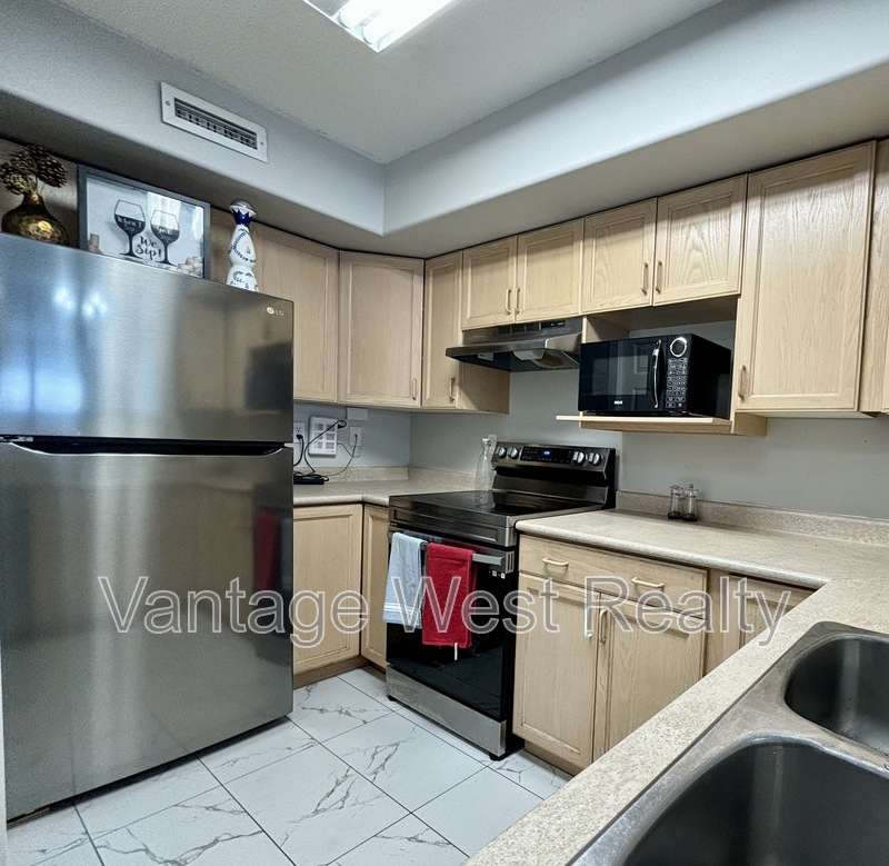 Kelowna Condo: 306-3115 De Montreuil Court