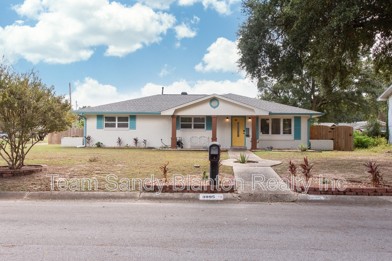 Pensacola House: 3995 Tom Lane Drive