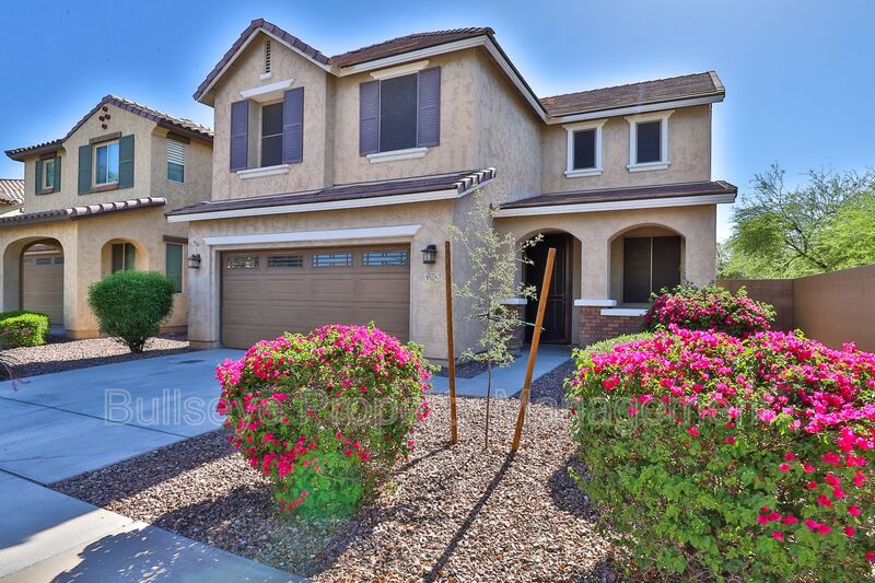 Glendale House: 7321 N. 89th Dr