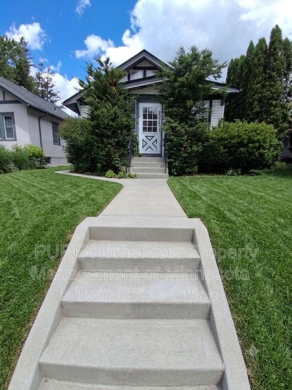 Saint Paul House: 2029 Wellesley Ave