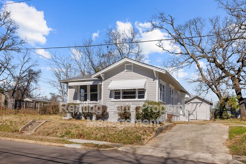 Birmingham House: 3009 Prince Ave