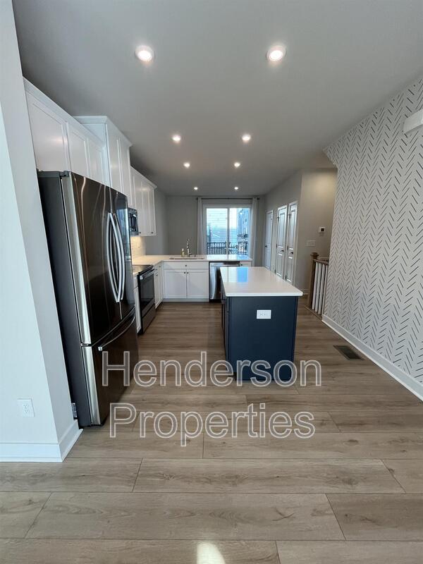 Charlotte Townhome: 4750 Chastain Ave