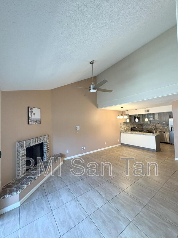 Tempe Condo: 2127 East 10th Street