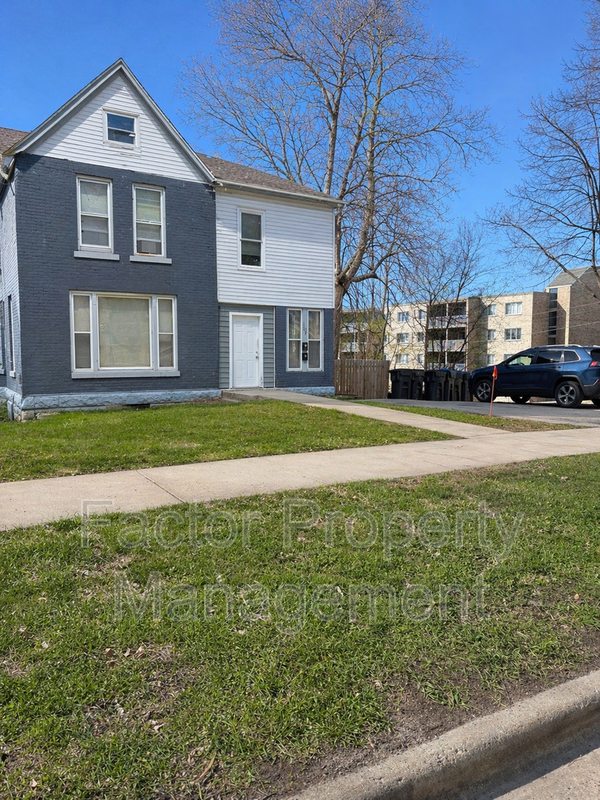 Mankato Condo: 328 N. 6th St