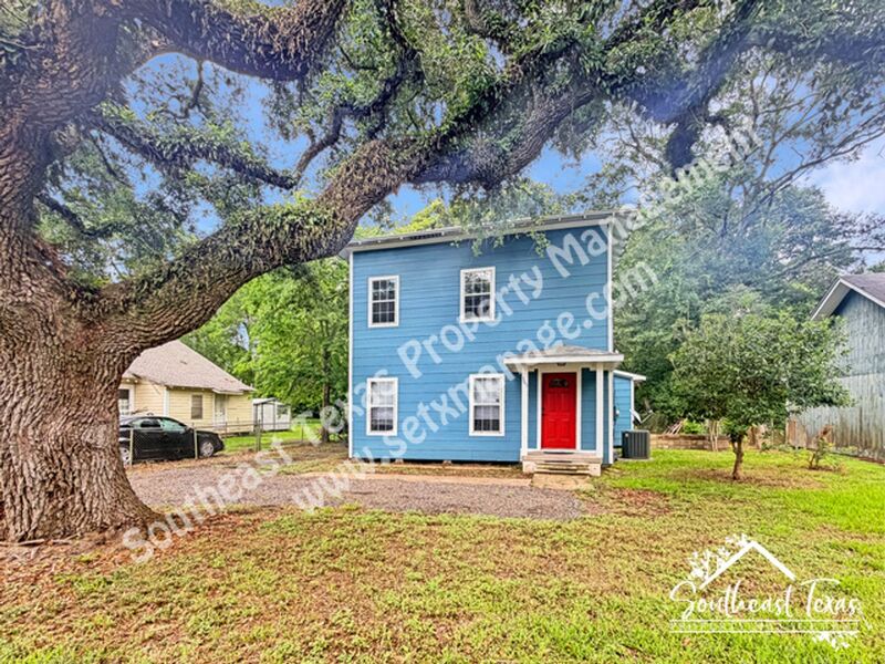 Beaumont House: 345 Marceline Blvd