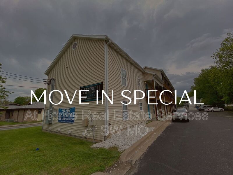 Springfield Condo: 858 S Campbell
