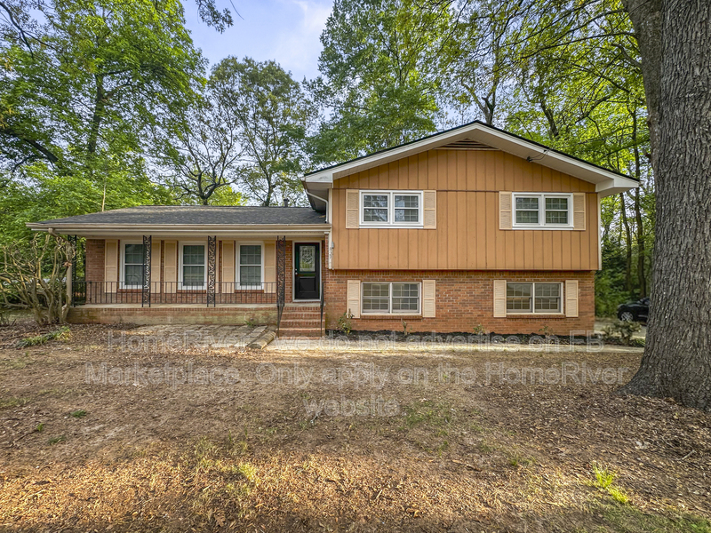 Forest Park House: 829 North Ave