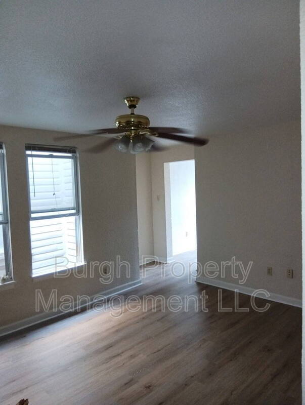 Homestead Condo: 116 W 8th Ave
