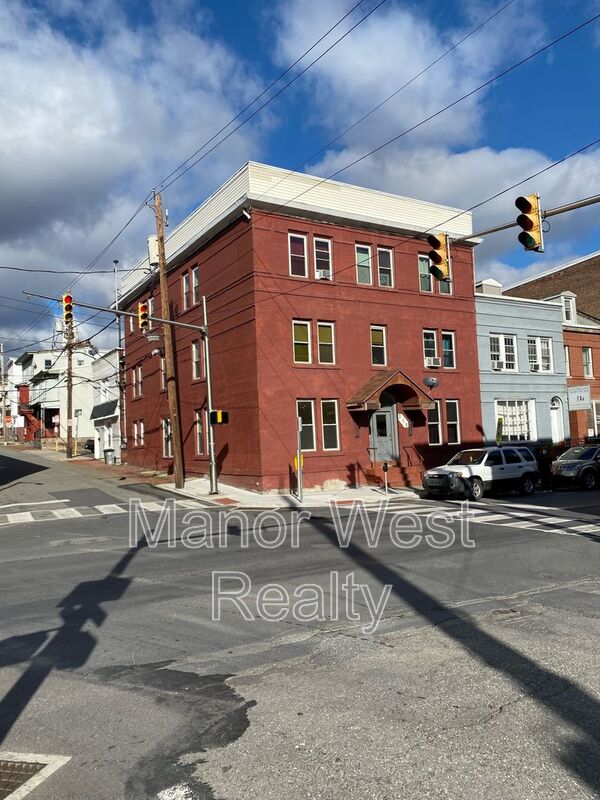 Pottsville House: 218 W. Market Street