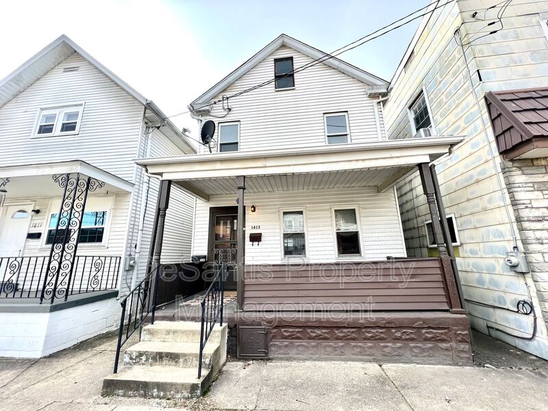 New Kensington Condo: 1613 Fourth Avenue