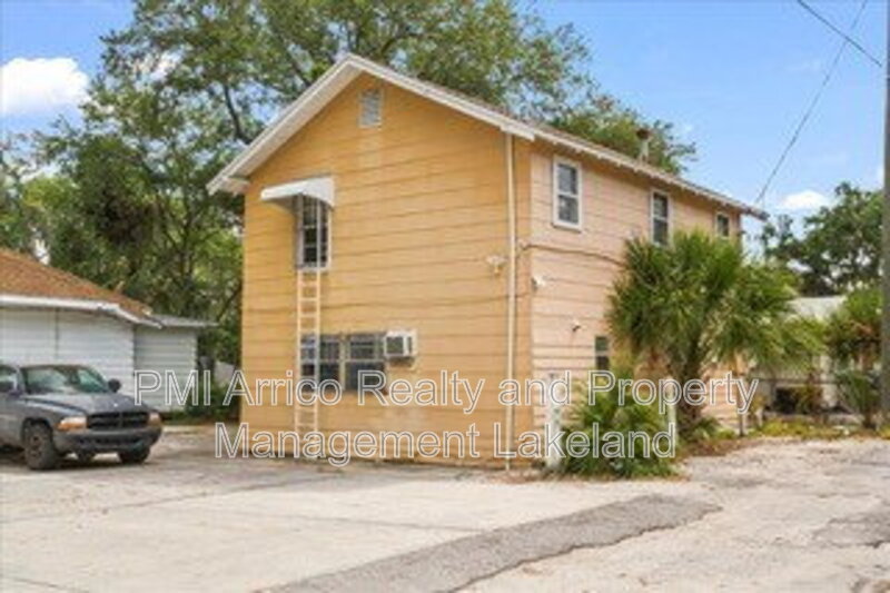 Winter Haven Condo: 722A W Central Ave