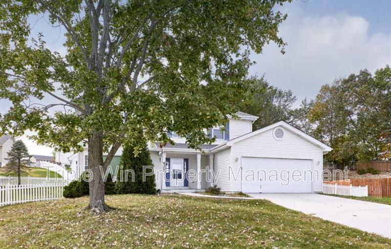 Saint Charles House: 4310 Castle Rock Ct