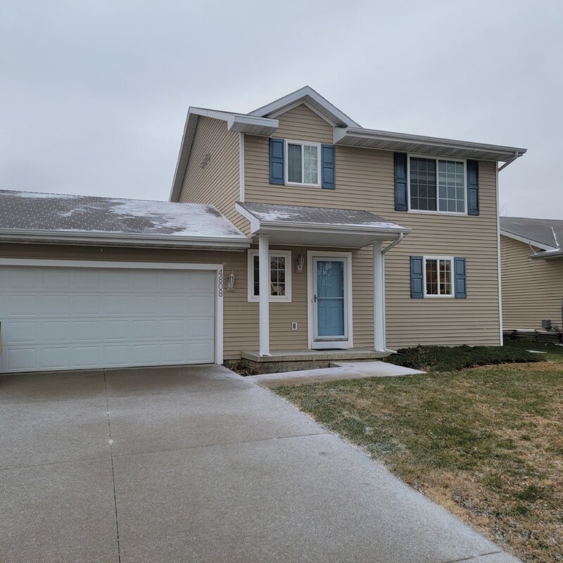 Ankeny House: 4808 NE Michael Dr