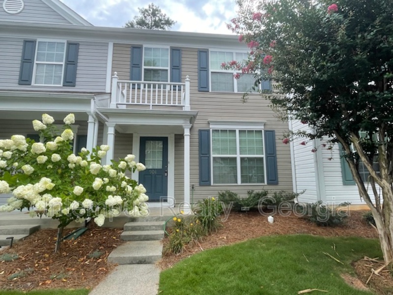 Alpharetta House: 904 Prestwyck Ct