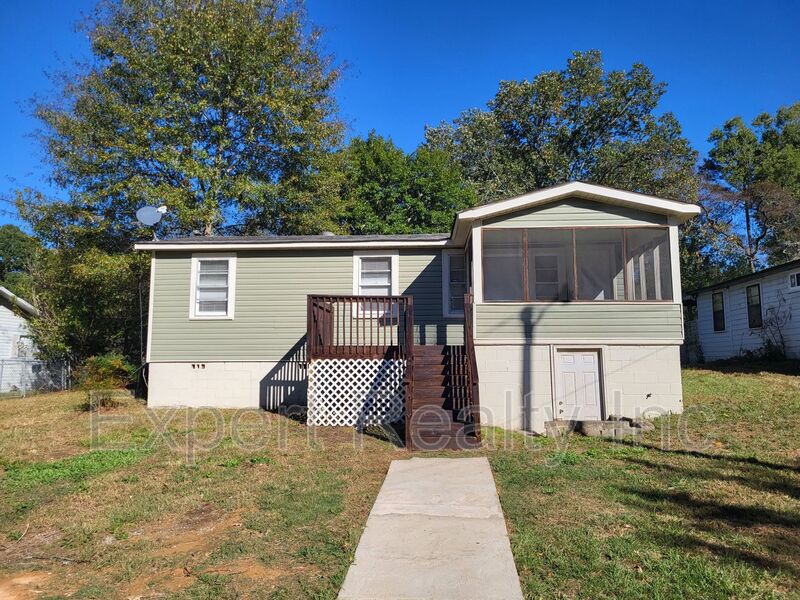 Bessemer House: 203 Silver Leaf Dr