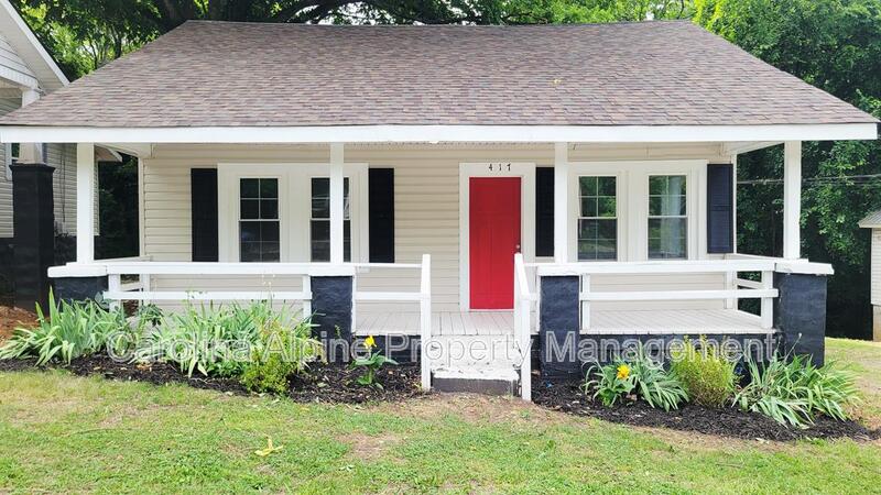 Lexington House: 417 Pine St