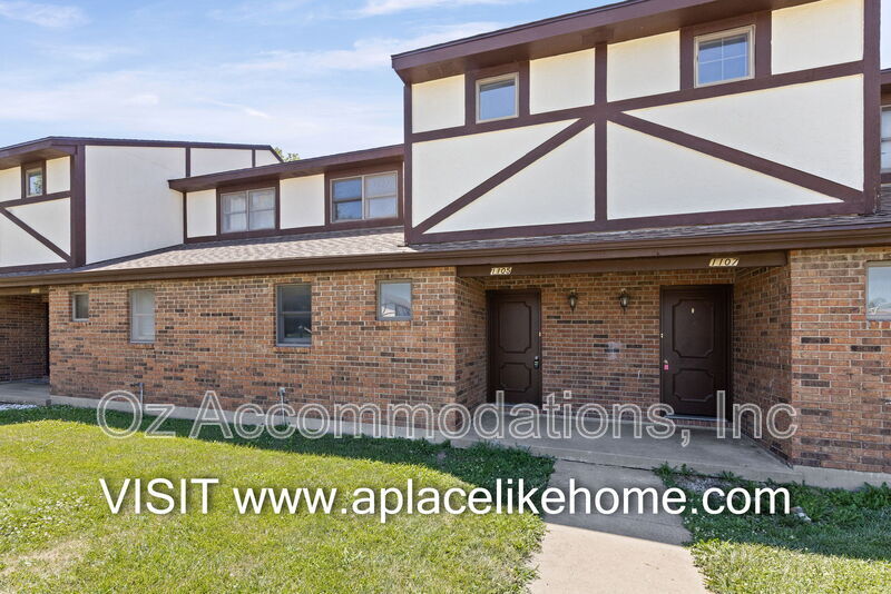 Paola Townhome: 1105 Jeff Cir